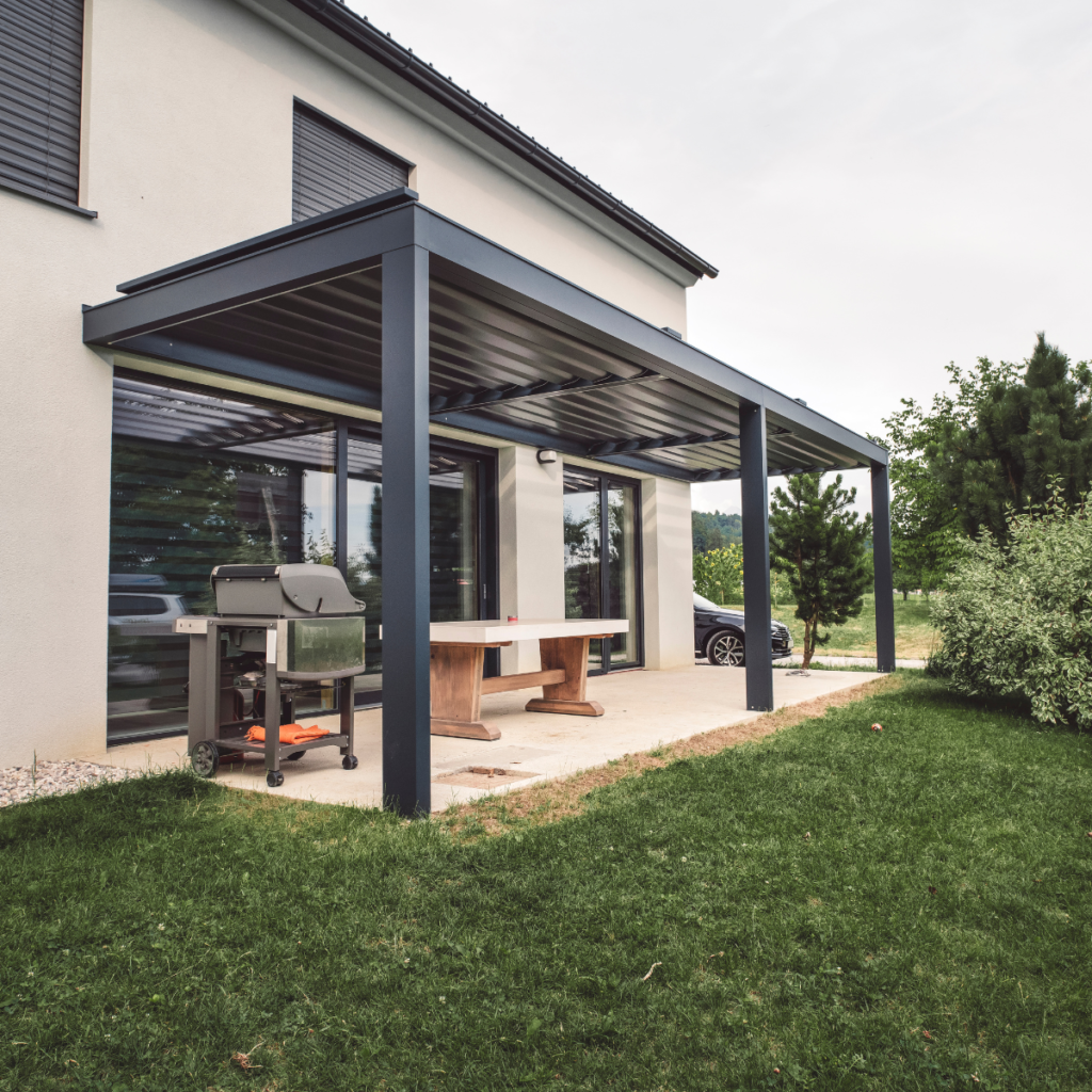 Pergola przy domu zadaszenie Energodesign