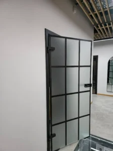 Realizacja nowoczesne drzwi Energodesign w Kaliszu